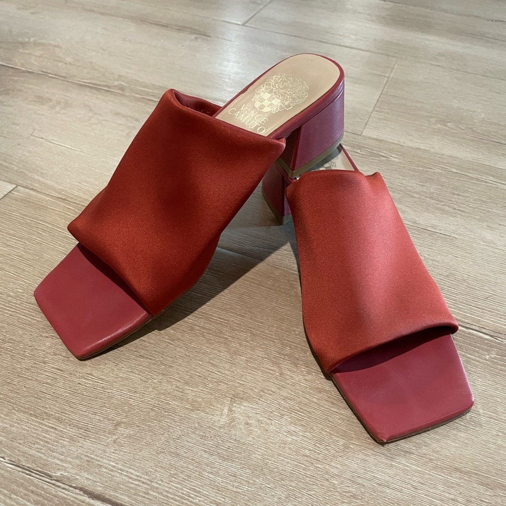 Vince Camuto heel mules slides with low platform heel size 6.5